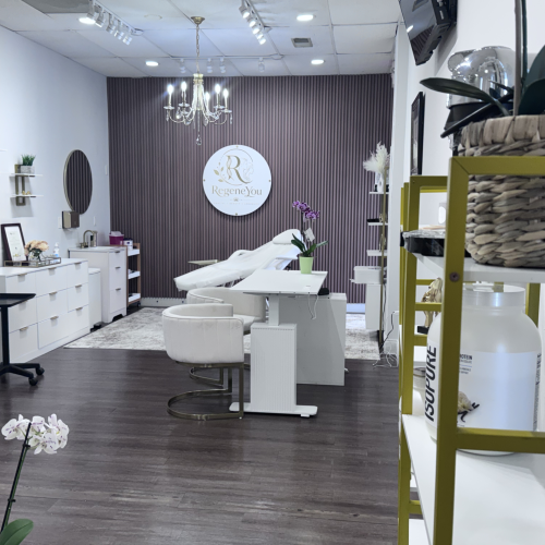 regeneyou-treatment-room-marlborough-ma.webp